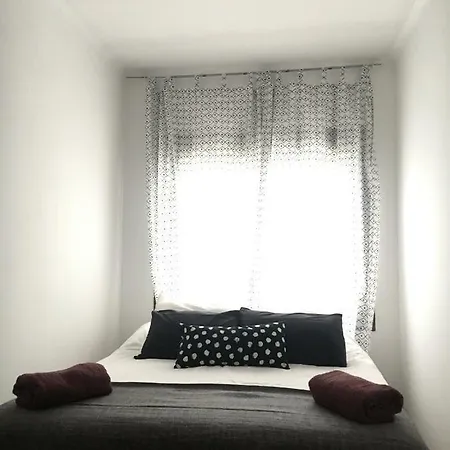 Apartamento Cornella Barcelona * Cornellà de Llobregat